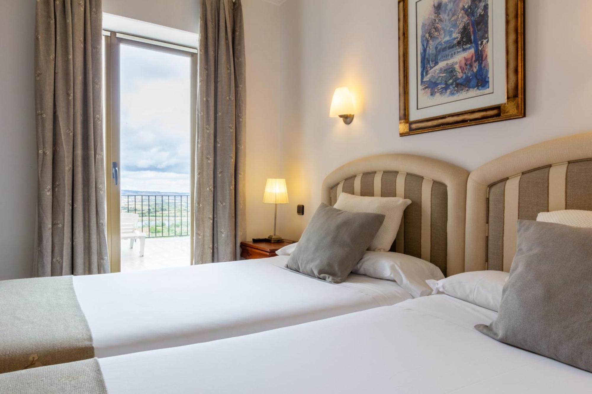 La Guardia Hotel Marixa מראה חיצוני תמונה