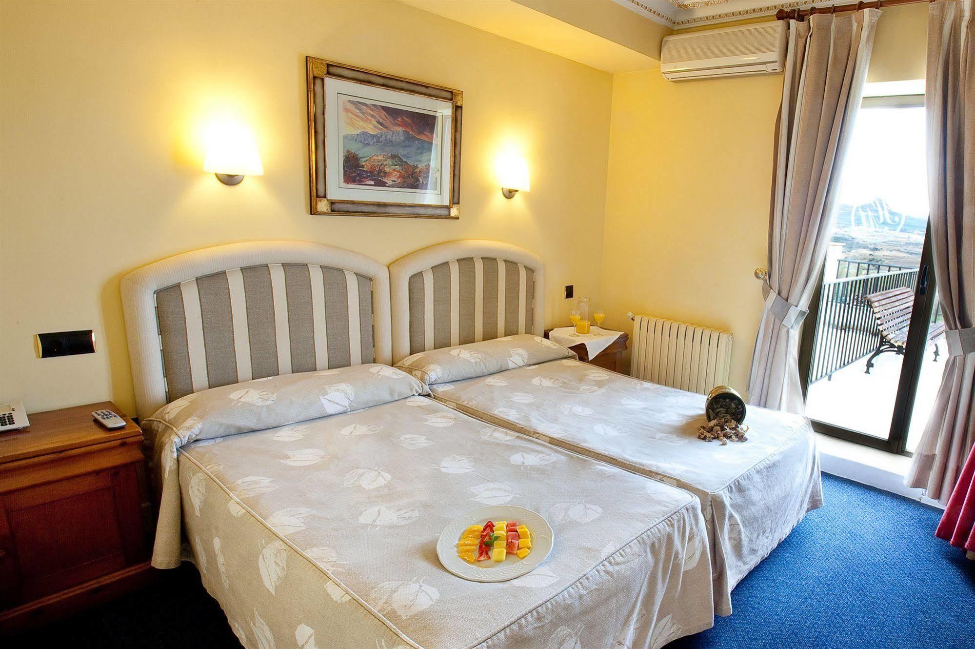 La Guardia Hotel Marixa מראה חיצוני תמונה